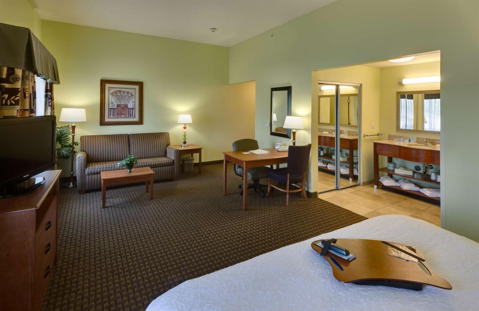 Hampton Inn & Suites Moline-Quad City Int'L Aprt Екстериор снимка