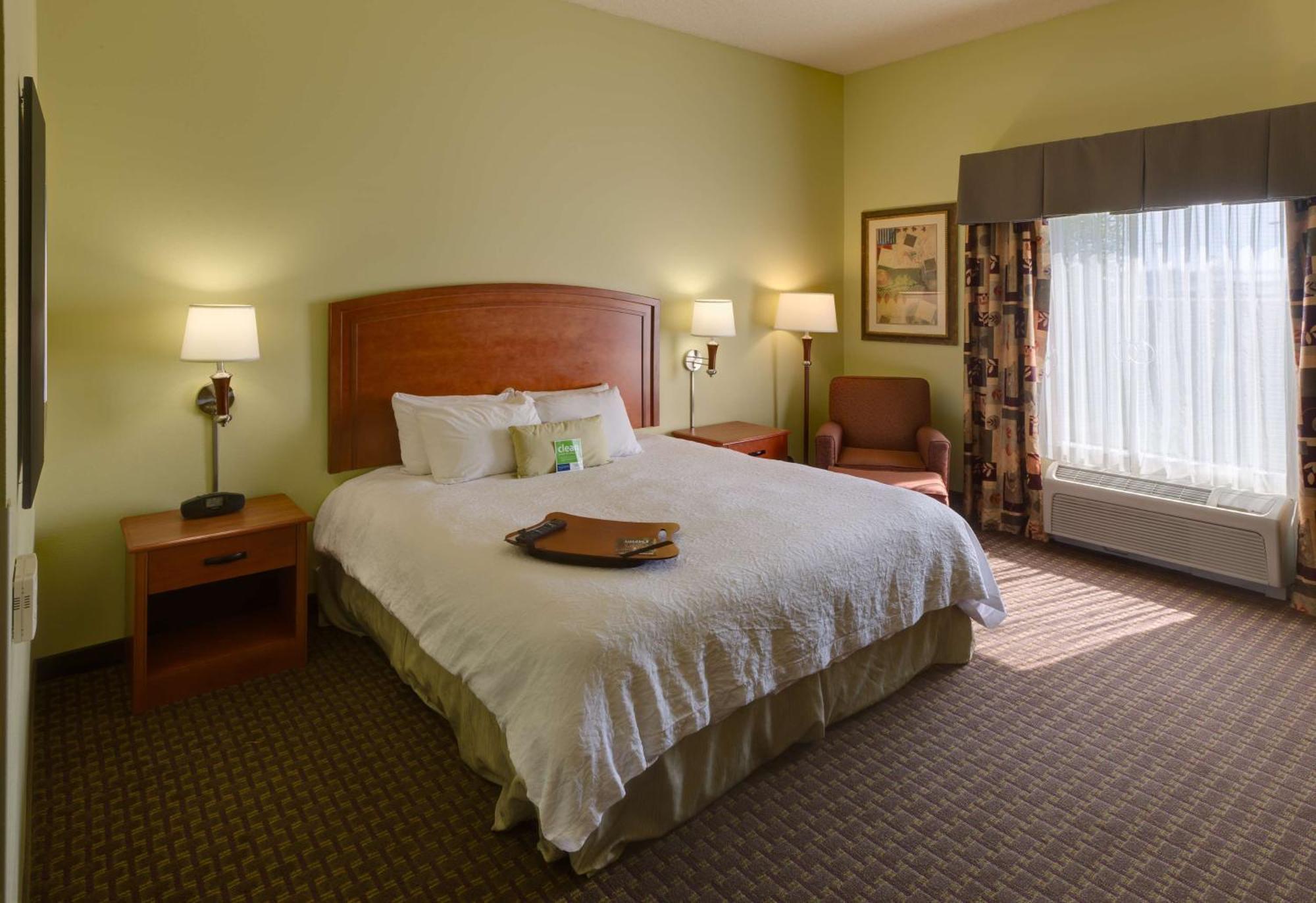 Hampton Inn & Suites Moline-Quad City Int'L Aprt Екстериор снимка