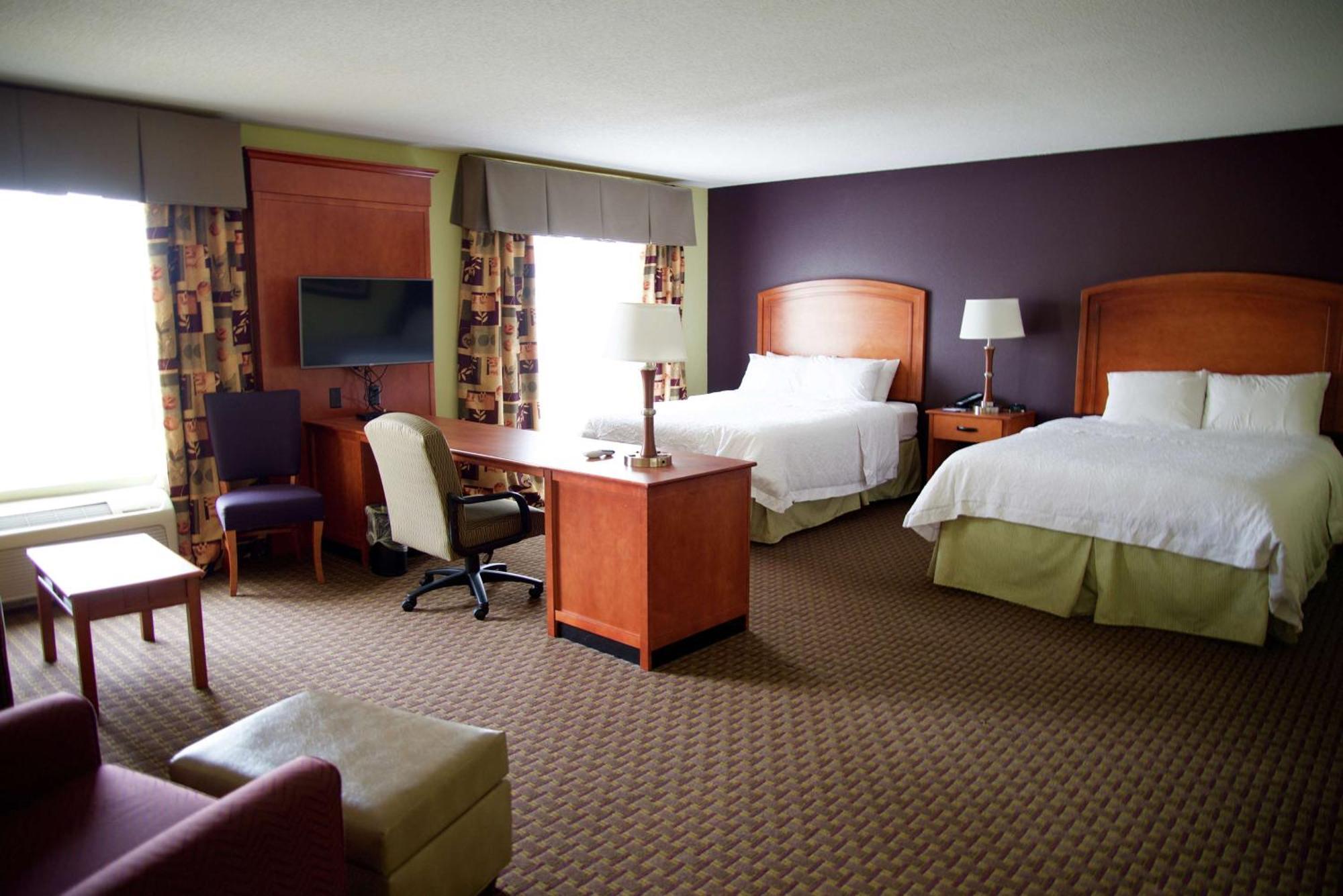 Hampton Inn & Suites Moline-Quad City Int'L Aprt Екстериор снимка